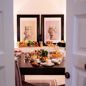 2* Bed & Breakfast Suite35